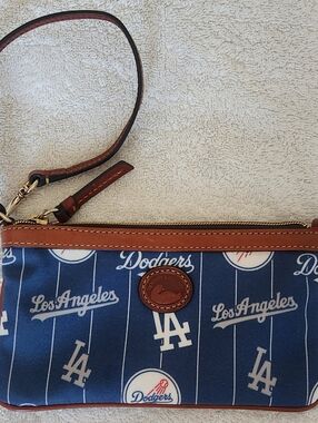 **SOLD OUT** Dooney & Bourke Los Angeles Dodgers Baseball Wristlet Clutch Wallet
